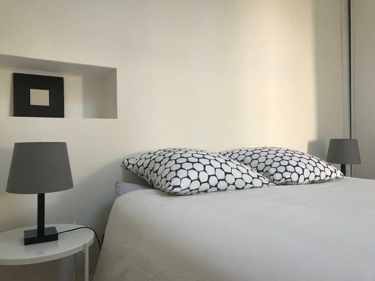 La Rochelle Villa ลาโรแชล ภายนอก รูปภาพ